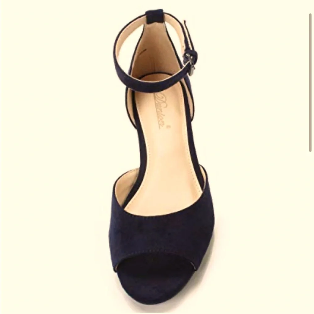 NWOT Black Suede Sandals Pearl Block Heel Ankle Strap Dress Shoes 7
